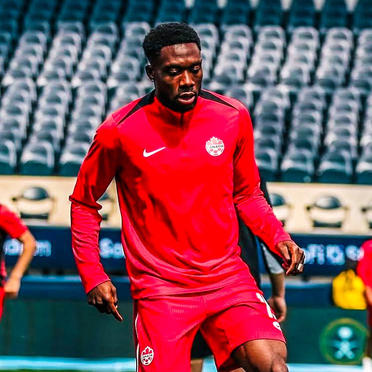 🚨🇨🇦 BREAKING: Alphonso Davies Out 6 Months—Is His Career at Risk?