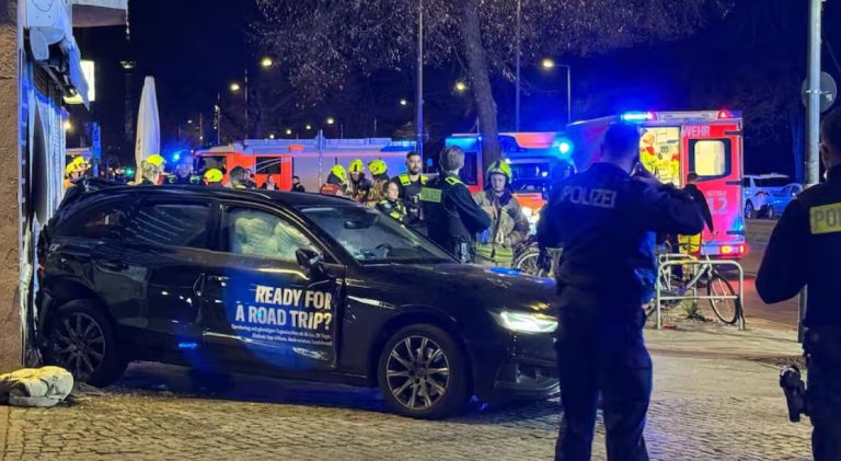 🚨BREAKING: Car Plows into Crowd in Berlin's Gesundbrunnen!