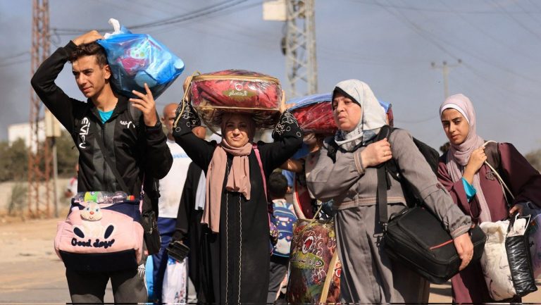 BREAKING: Egypt Shocks World by Accepting 500,000 Gazans!