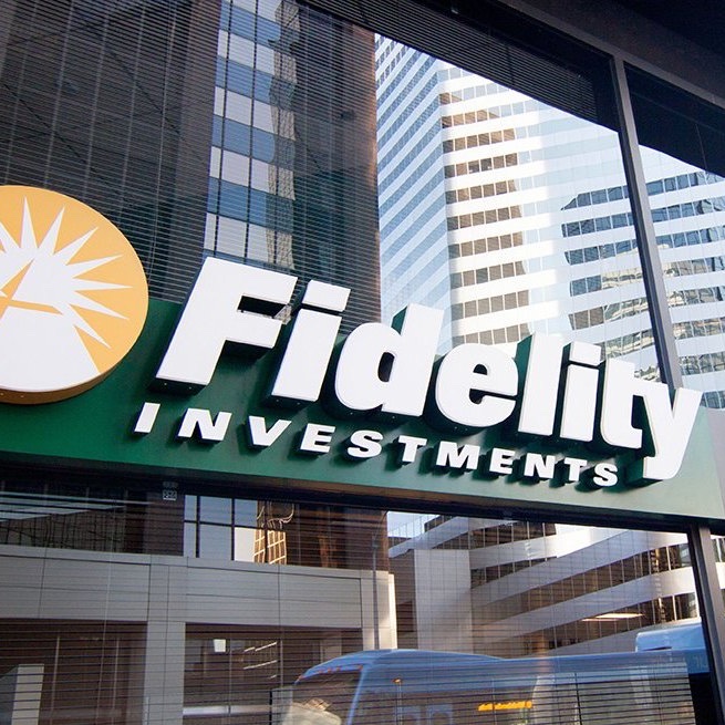💥 BREAKING: FIDELITY'S XRP ETF STRATEGY SPARKS FURY AMONG CRITICS!