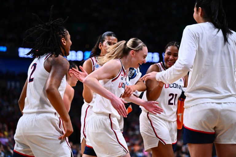 BREAKING: Paige Bueckers Scores 40 in Controversial Win!