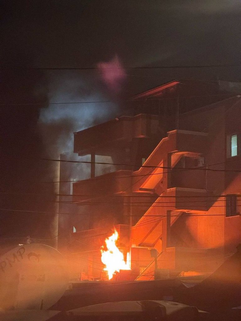 Civilians Killed in Israeli Airstrike on Gaza Medical Complex!
