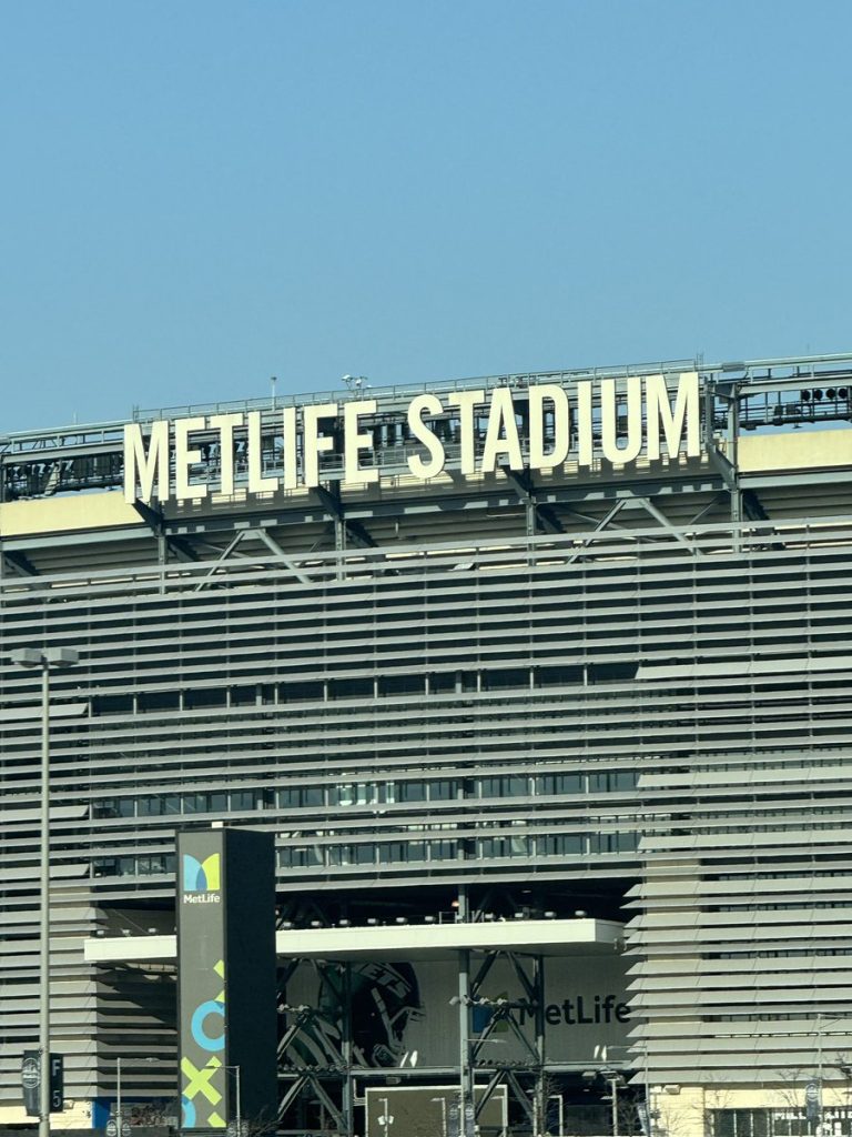 Giants Fan's Controversial Claim: "We'll Relive the Glory Days!"