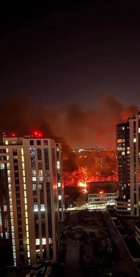 MASSIVE EXPLOSIONS IN DNIPRO: RUSSIA'S DRONE ATTACK DEVASTATES CITY!