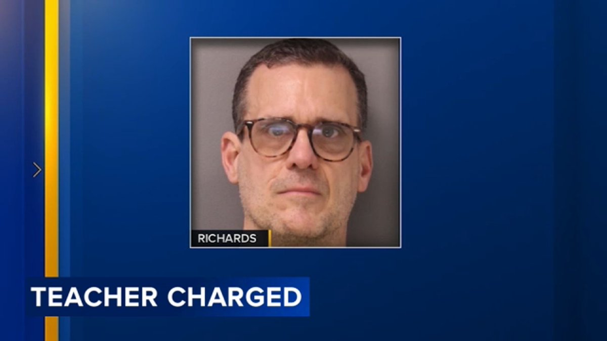 Middle School Teacher Arrested for Allegedly Requesting Student Kiss