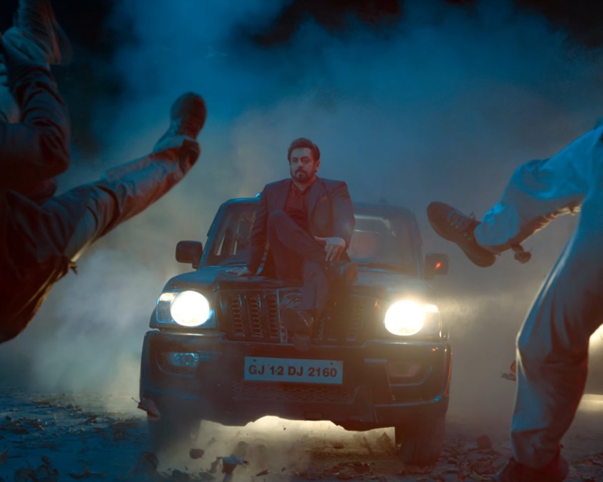 RECORD ALERT! 🚨 Sikandar Trailer Shatters 48M Views in 24H!