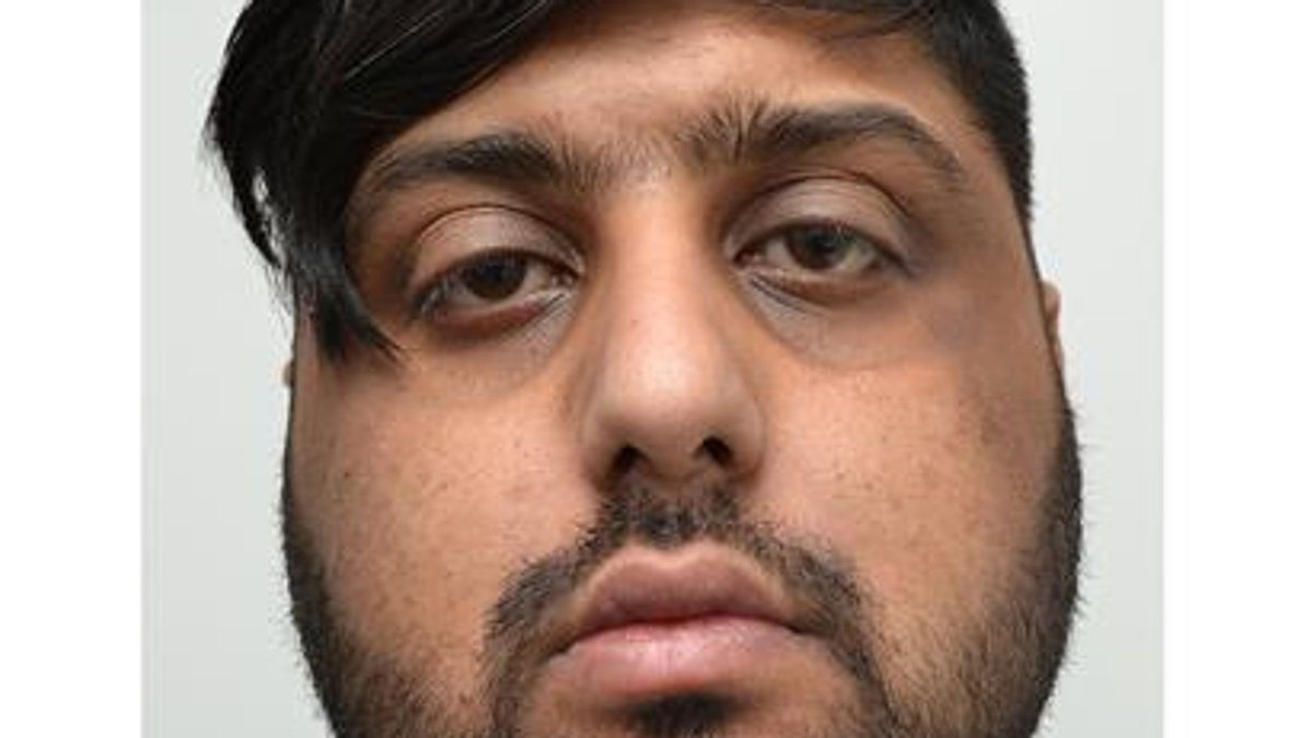 Radical Islamist Jailed for Life After UK Hospital Bomb Plot!