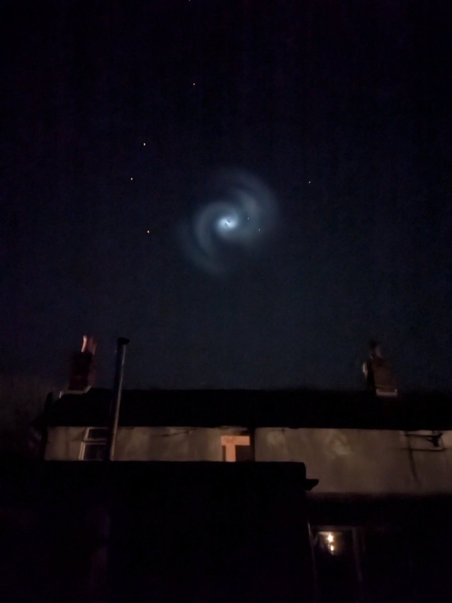 SPACEX ROCKET'S LIGHT SHOW: Alien Conspiracy or Just Science?