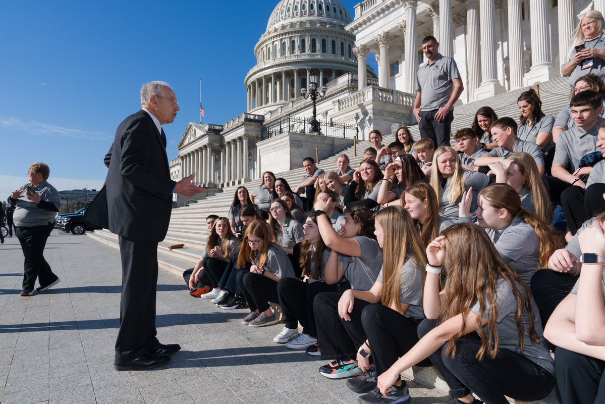 Senator Sparks Debate: Farm Bill and Youth Politics Ignite 4-H!