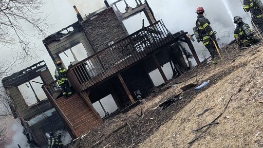 Shock in Brooklyn Park: Plane Crash into Home, No Injuries!