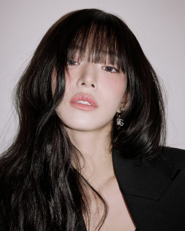 fromis_9's Lee Chae Young Sparks Outrage with Shocking Profile!