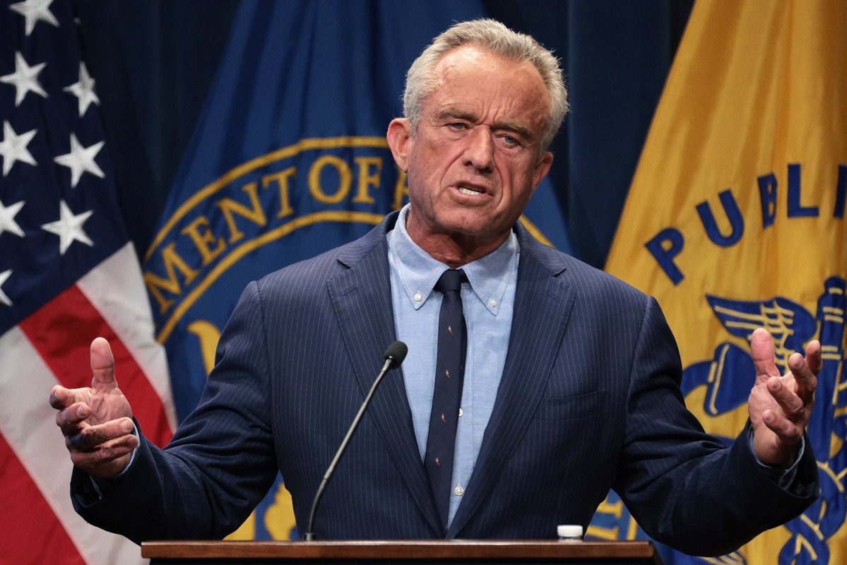 BREAKING 🔴 RFK Jr. Bans All Artificial Dyes in Food Starting Today!