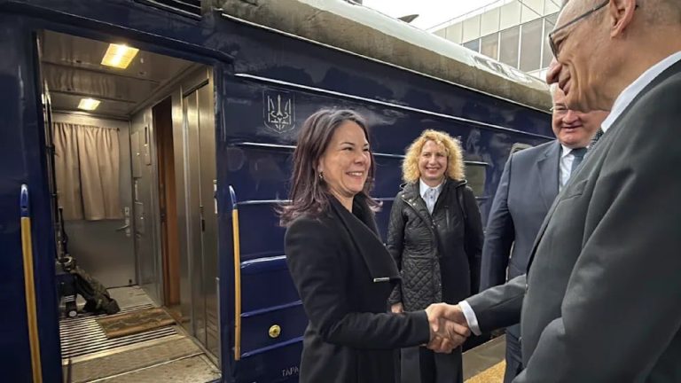 German Minister's Surprise Kyiv Visit Sparks Outrage Over Aid Deal!