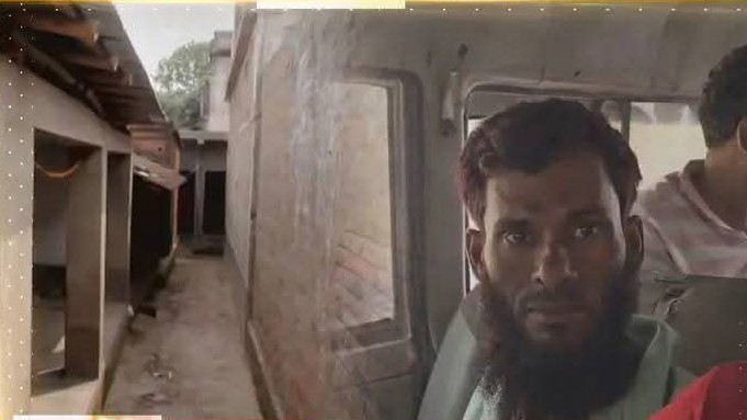 Shocking Murder: Hindu Father-Son Killed by Ferriwala in Murshidabad