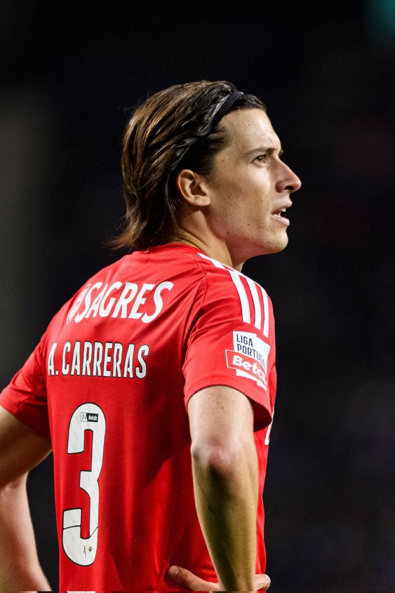 🚨 BREAKING: Álvaro Carreras on brink of LAST Benfica game!  
Real Madrid ready to seal controversial deal this week!