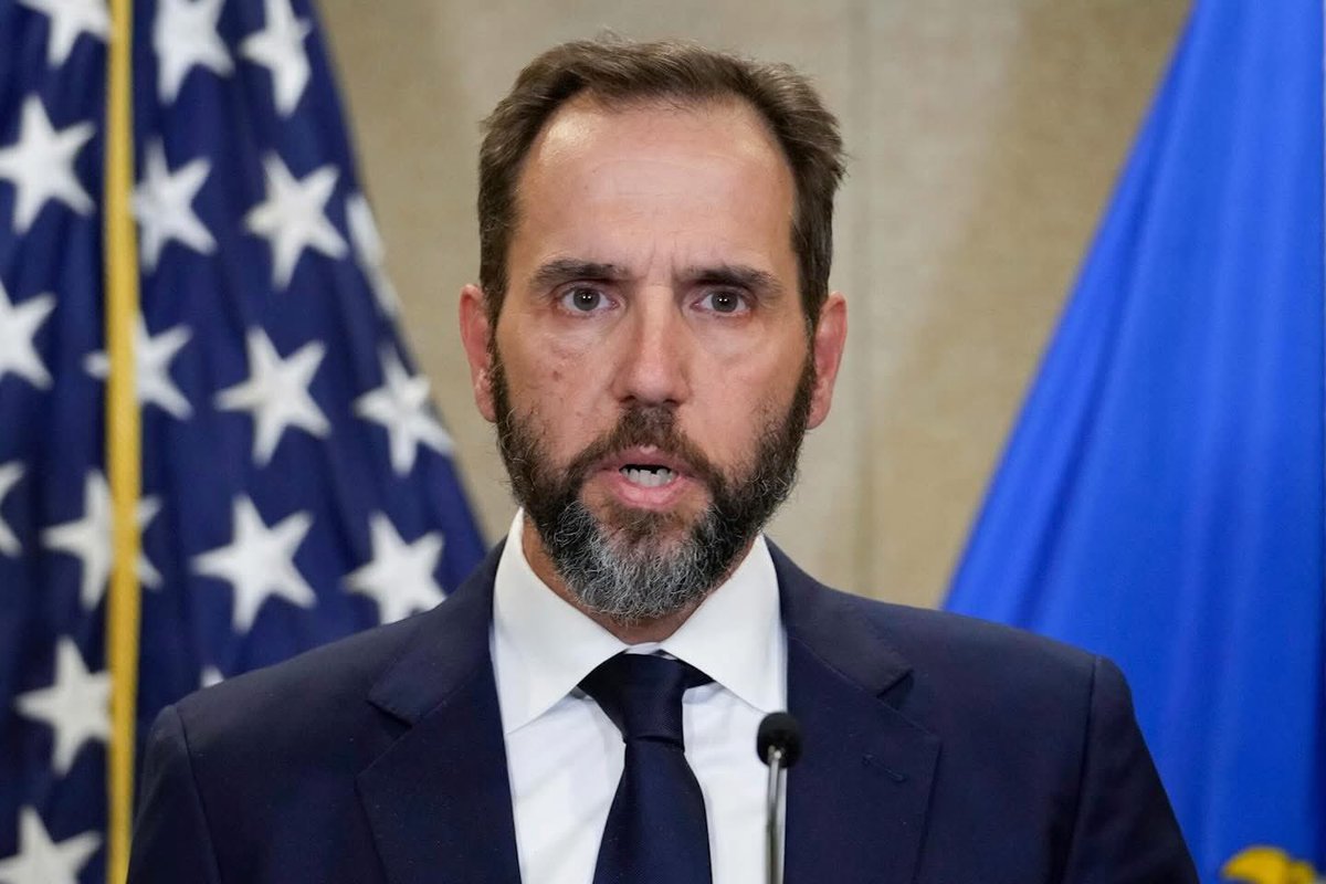 BREAKING: FBI Shuts Down Unit Investigating Trump - Shocking Move!