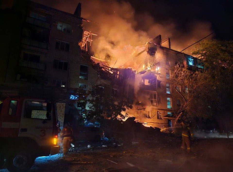 BREAKING: Russian Missiles Devastate Mykolaiv Apartment Complex!