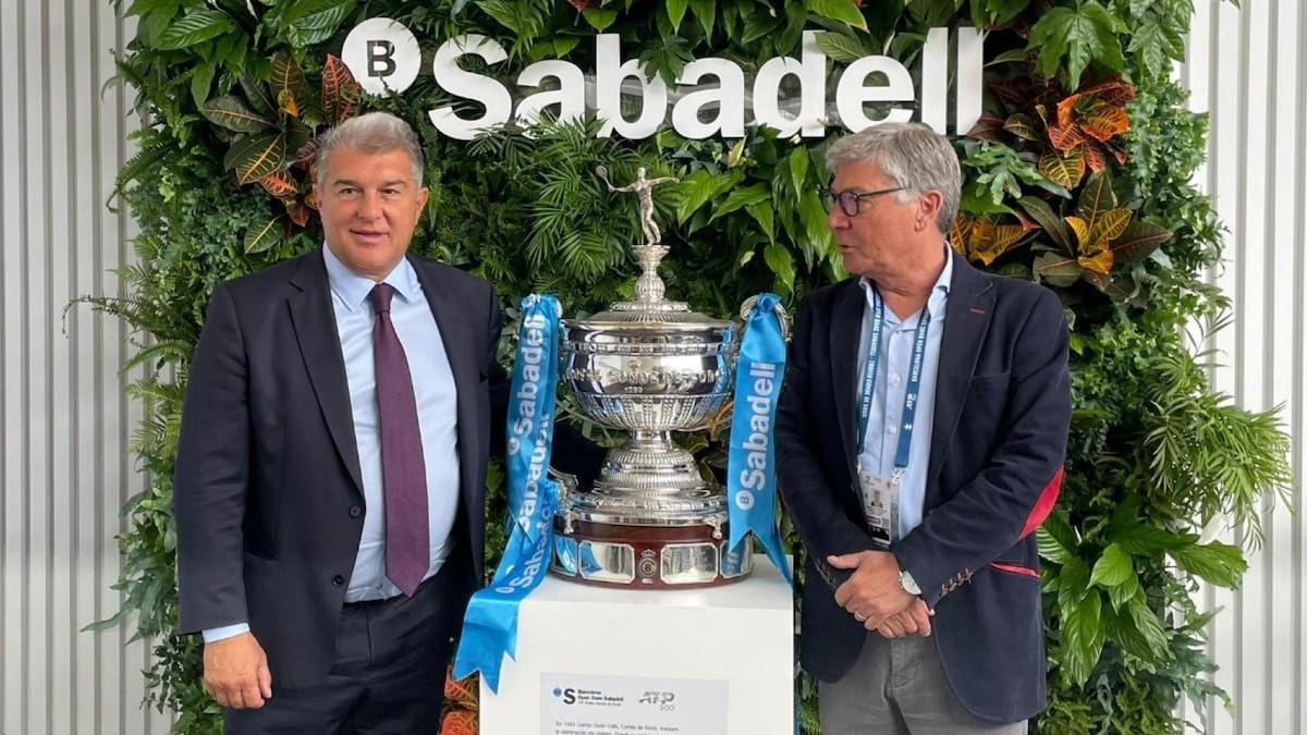 Barça's Shocking Choice: Ex-Banc de Sabadell Head as Comm Manager!