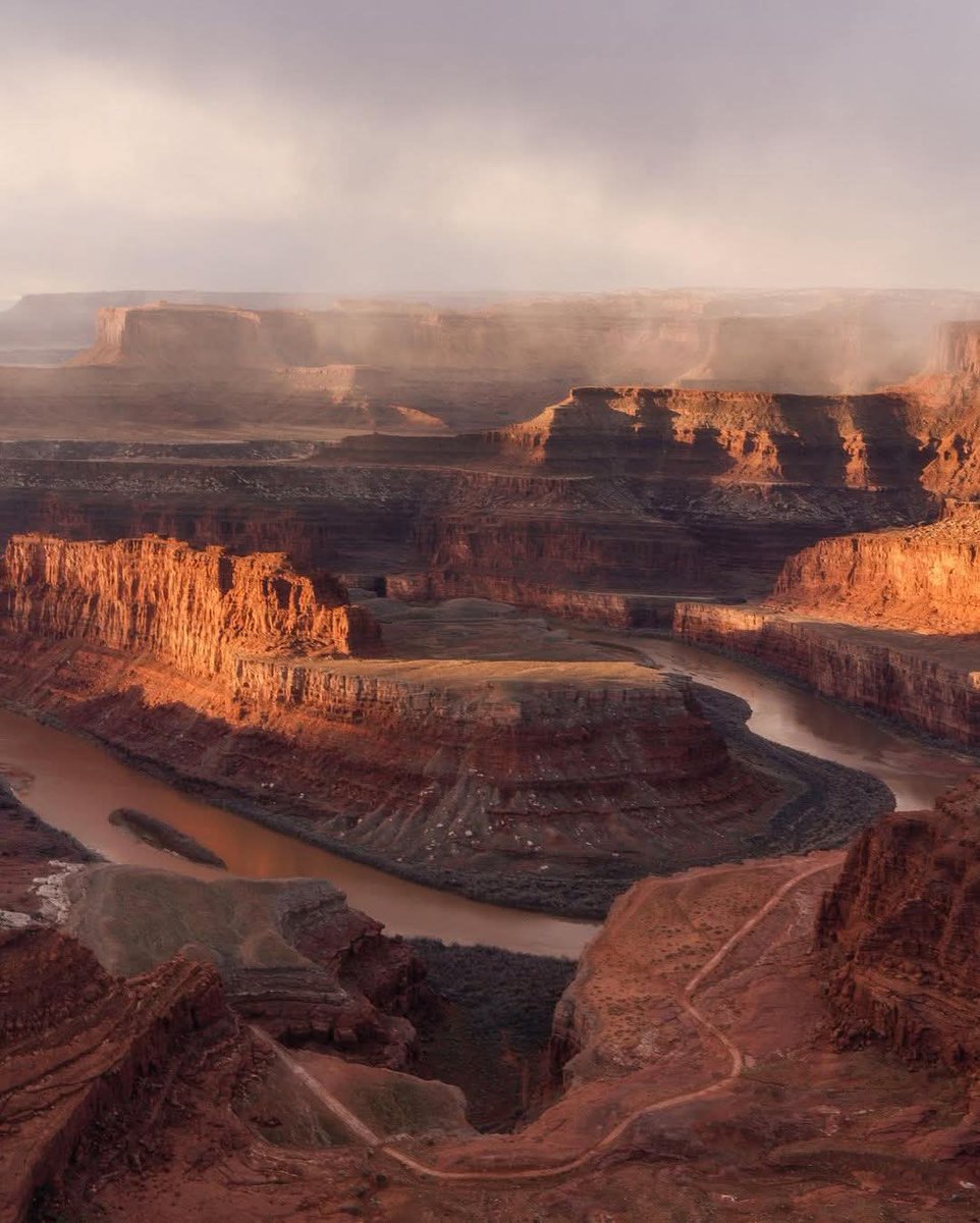 Dead Horse Point State Park: Shocking Discovery Rocks Utah!