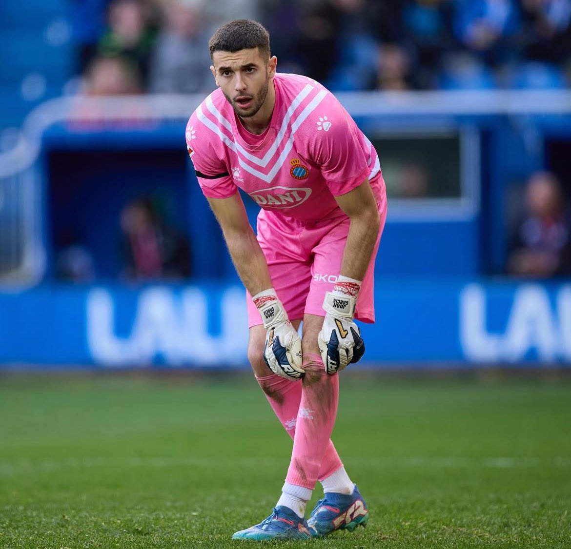Explosive Transfer Saga: Arsenal, Villa, and Others Chase Olmo!