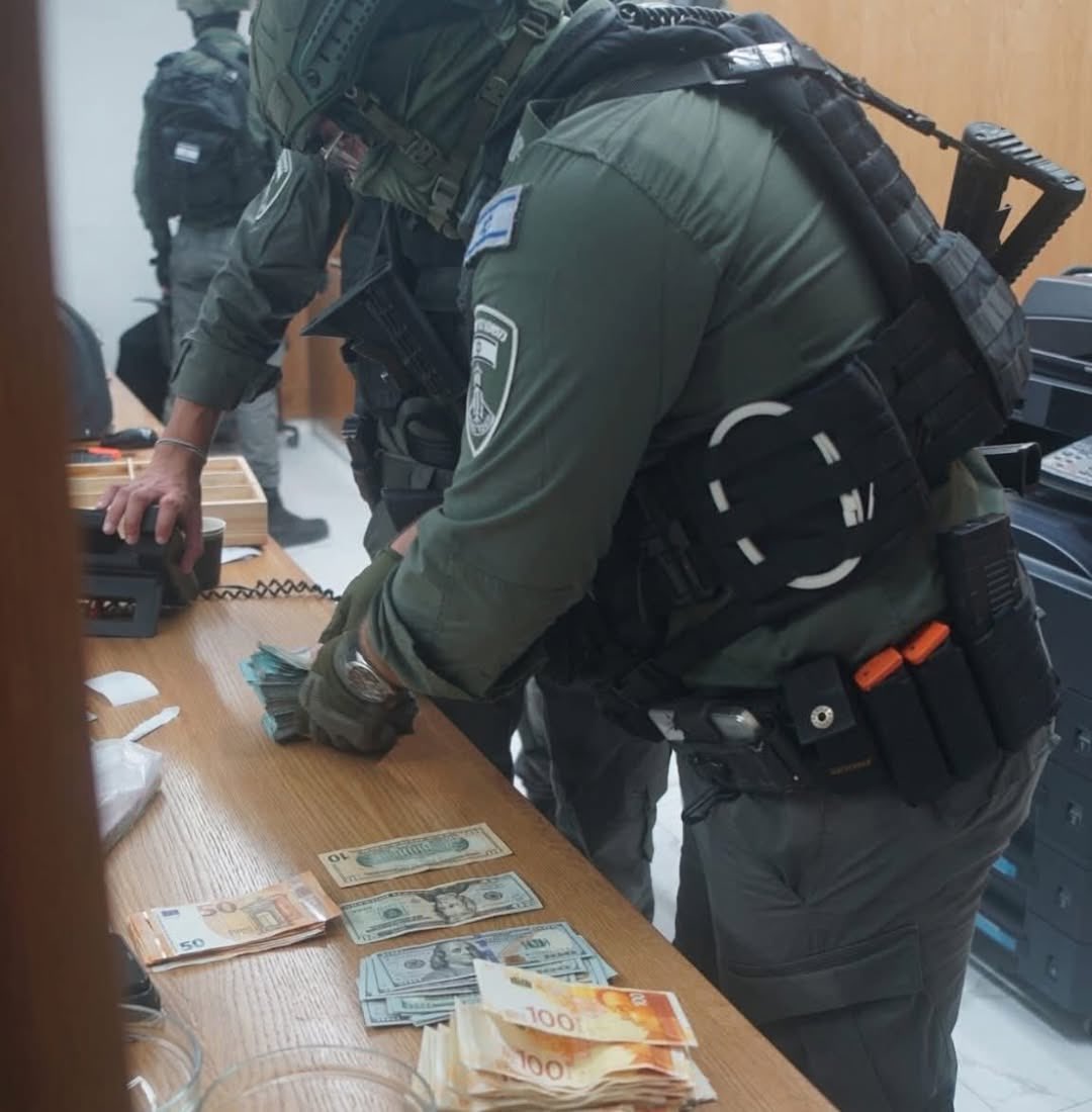 Israeli Forces Seize Millions, Arrest 30 in West Bank Raids!