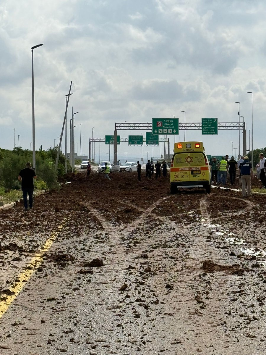 Missile from Yemen Strikes Near Central Israel Airport, No Injuries!