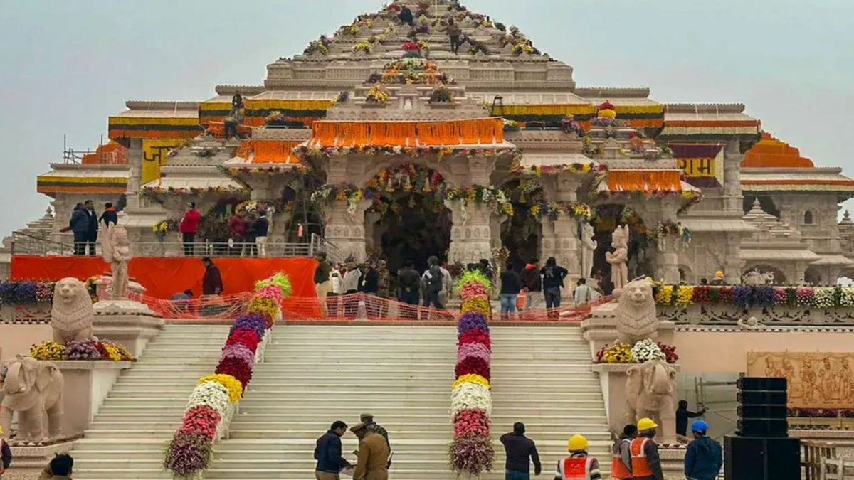 Muslim Woman Detained at Ayodhya Temple: Security Sparks Outrage!