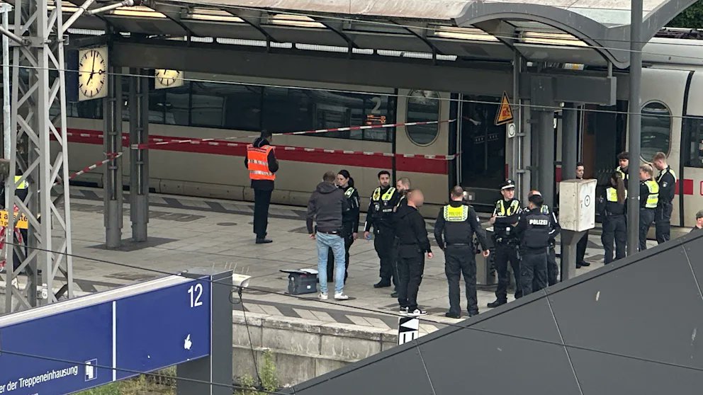 SHOCKING MASS STABBING IN HAMBURG: 3 CRITICALLY INJURED!