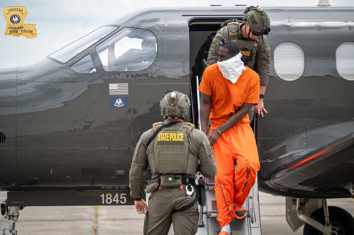 Texas Hold 'Em to LA Lockdown: Inmates Recaptured, 2 Still Free!