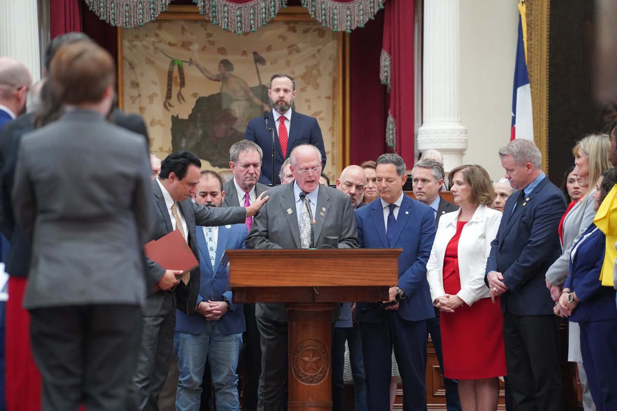 Texas House Honors Uvalde Victims: A Stirring Tribute or Token?