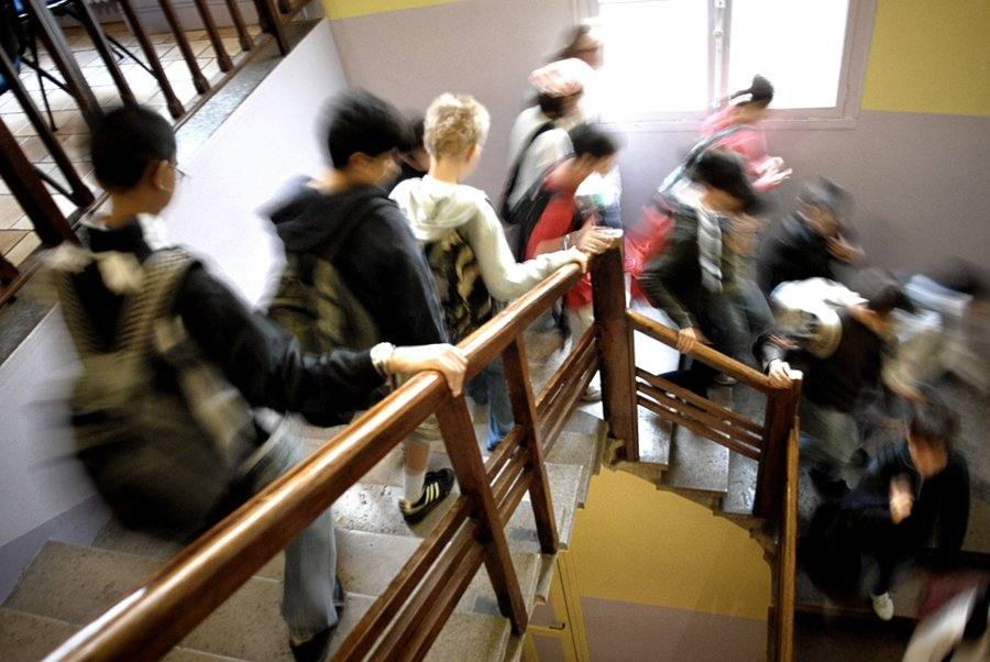 15-Year-Old Stabs School Worker to Death, Chaos in Nogent!