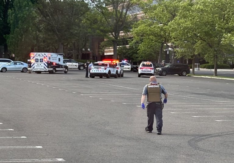 Active Shooter at Oxford Valley Mall: Panic and Injuries Reported!