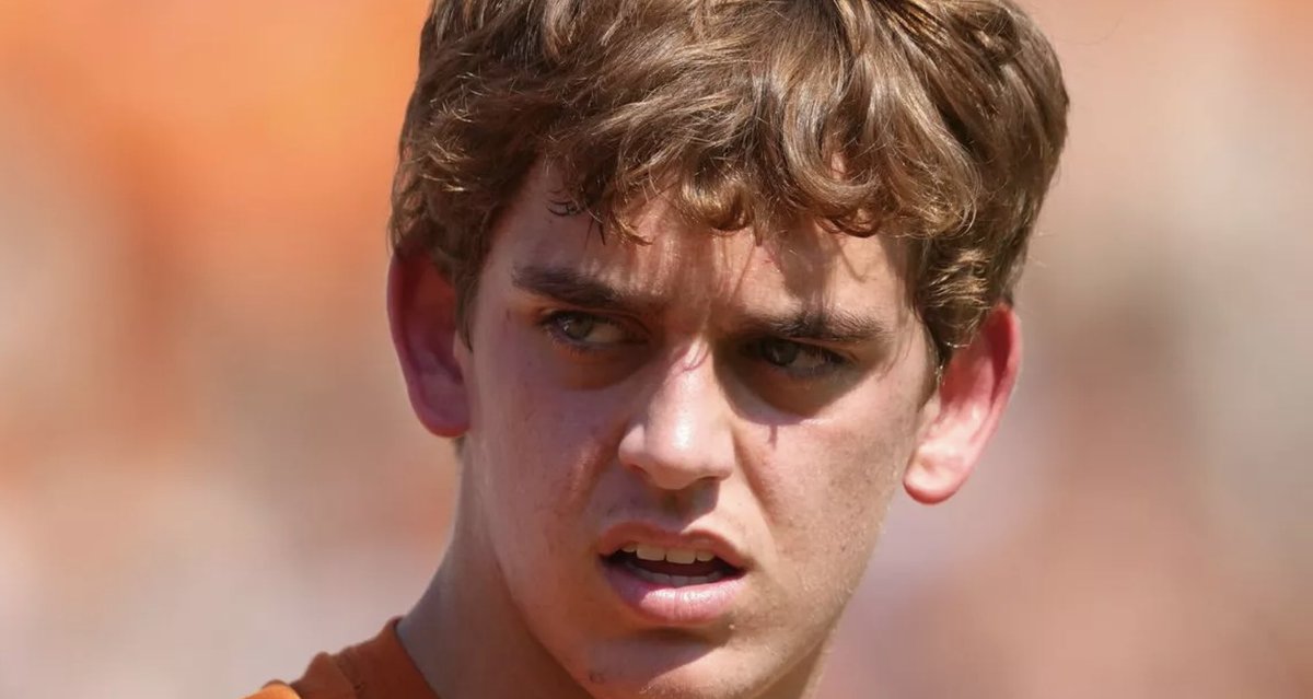 Arch Manning Shocks Fans: No 2026 NFL Draft Plans? Heisman Needed!
