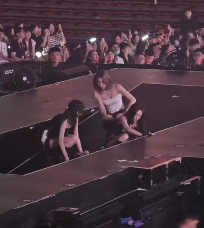 BABYMONSTER Concert Chaos: Stage Collapse Shocks Fans! No Injuries!