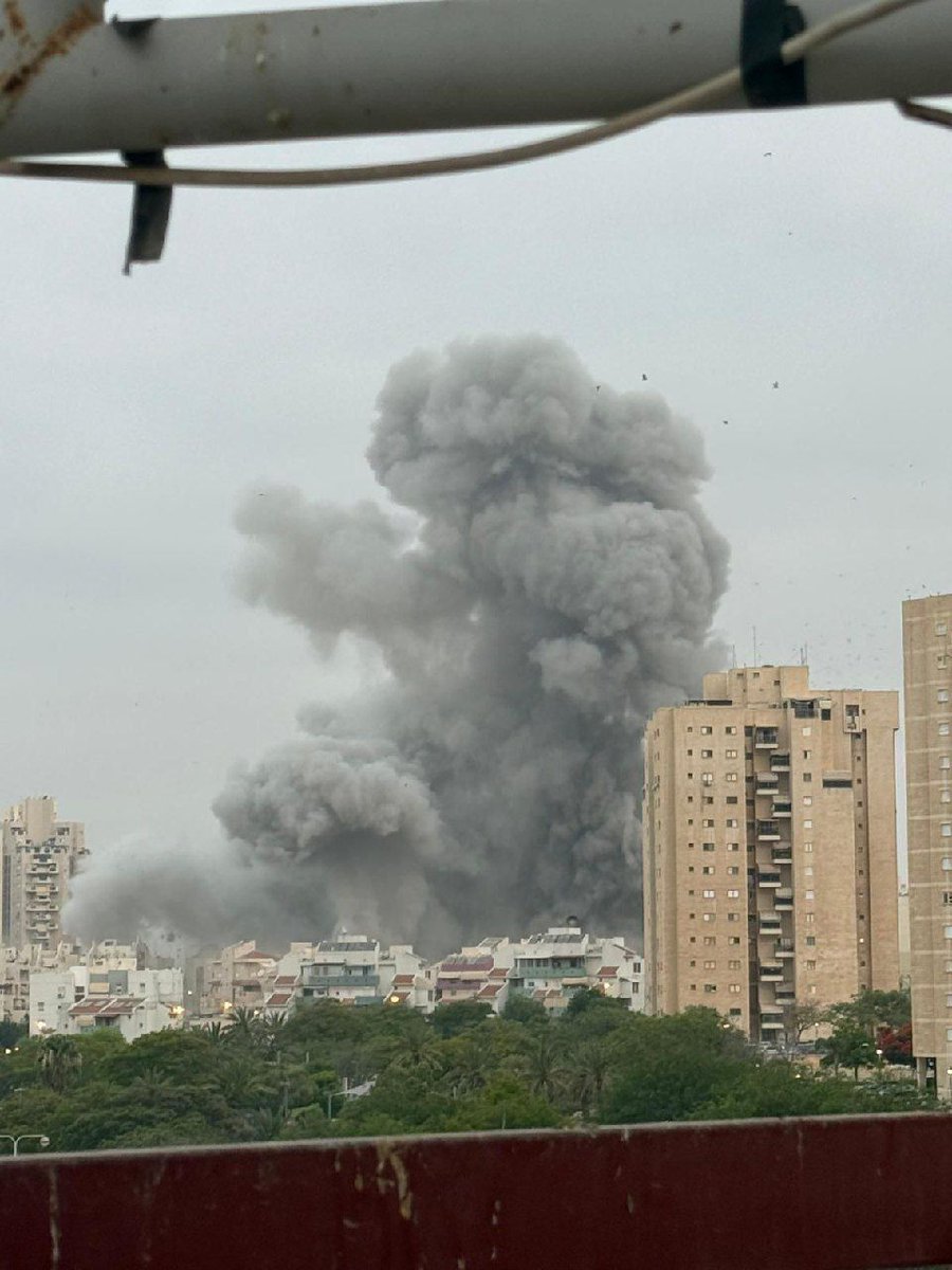 BREAKING: Heavy Explosions Rattle Occupied Territories Amid Chaos
