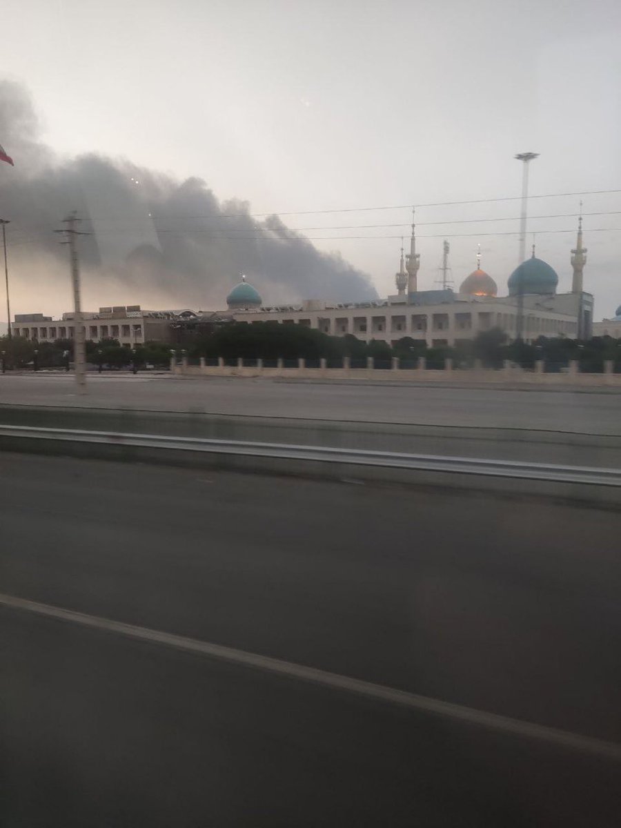 🚨BREAKING: Inferno Erupts Near Khomeini Mausoleum in Tehran!