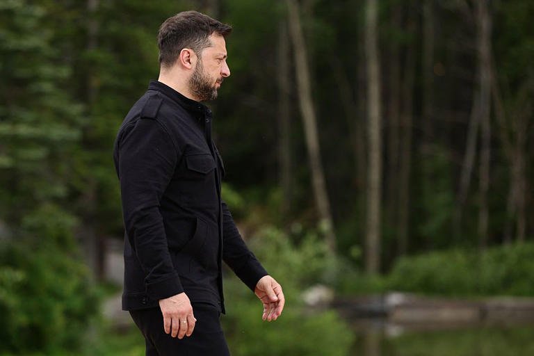 BREAKING: NATO Restricts Zelensky, Trump’s G7 Exit Sparks Outrage!