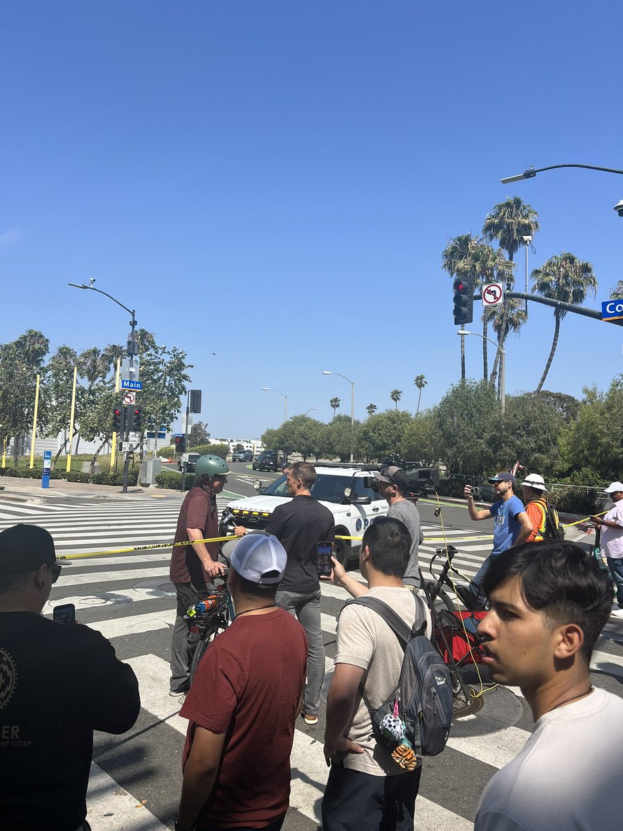 Breaking: Active Shooter Erupts in Santa Monica Mall Chaos!