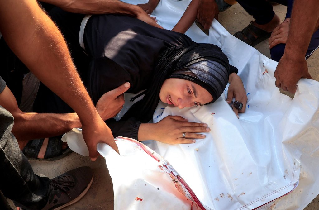 Breaking: Israeli Airstrike on Gaza Home Leaves 8 Dead, 19 Wounded!