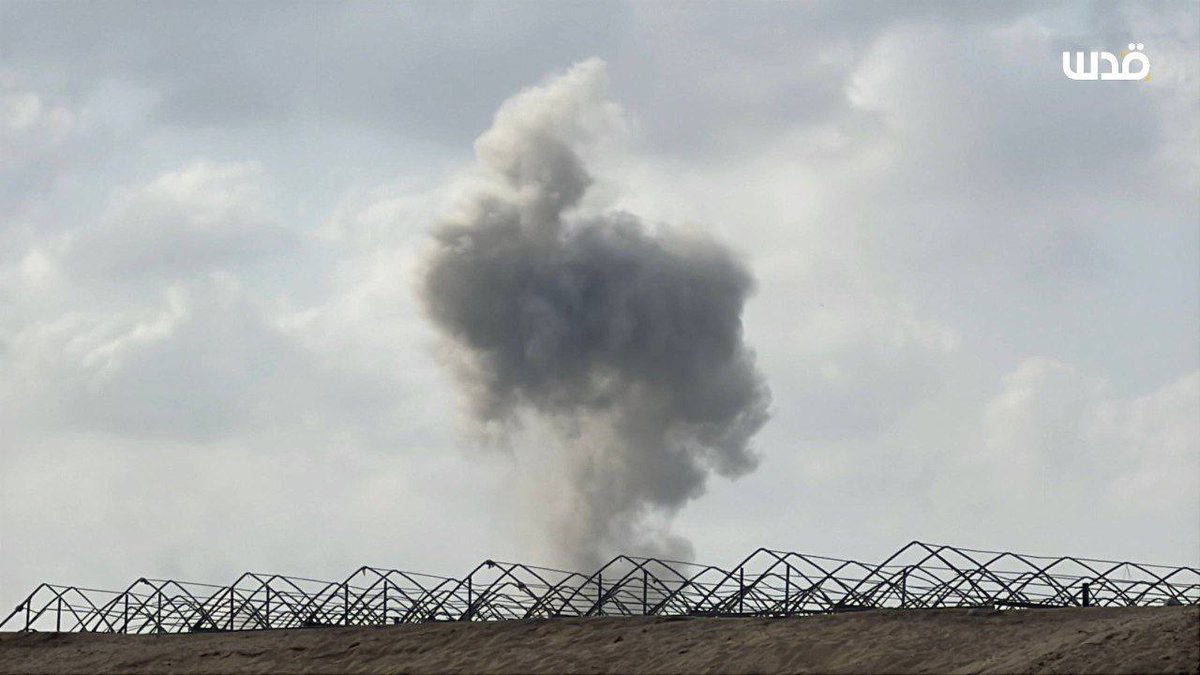Breaking: Israeli Airstrikes on Khan Younis - Are Civilians in Danger?