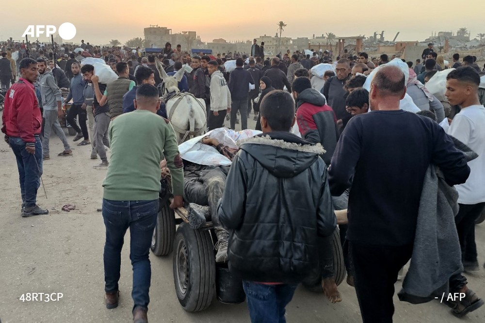 Breaking: Israeli Gunfire Claims 22 Lives Near US Aid Site!