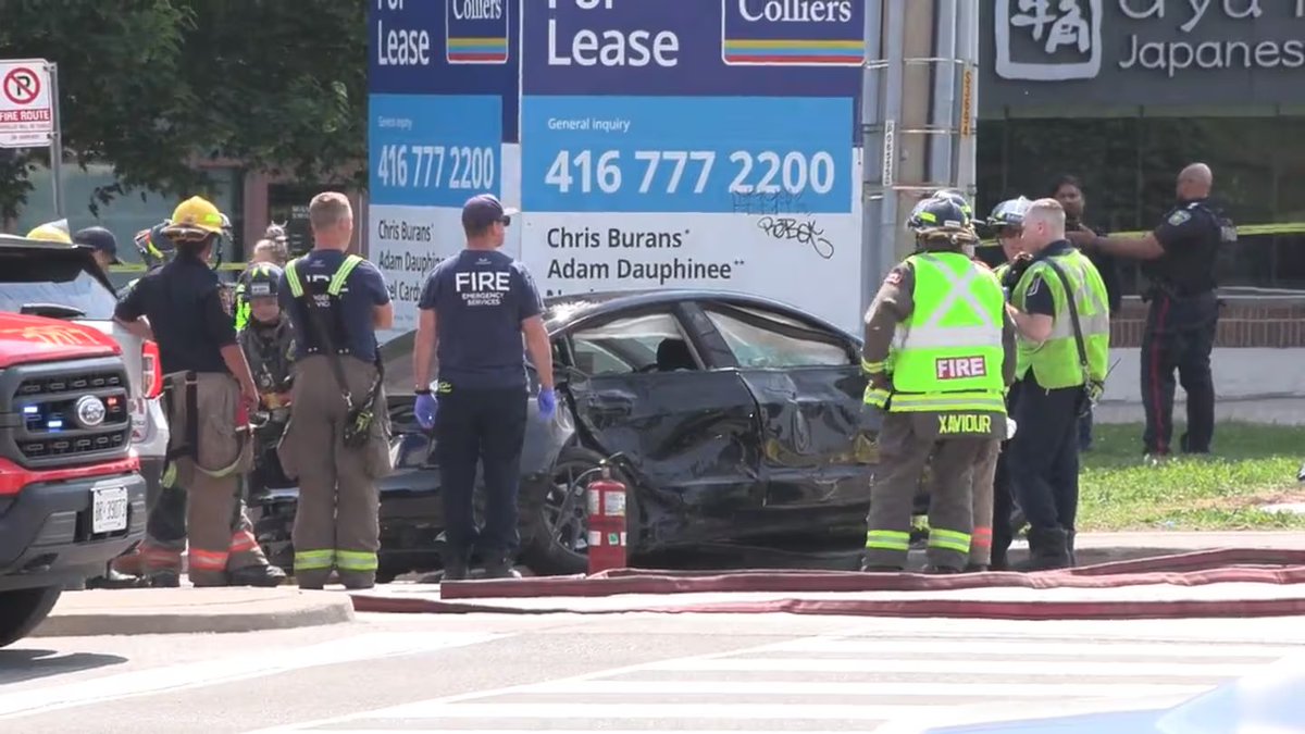 Breaking: Vehicle Plows into Crowd in Mississauga, 1 Dead!