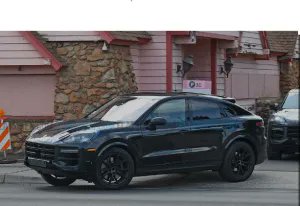 CBP Officers Hand Over Canadian Driver of Stolen Car!