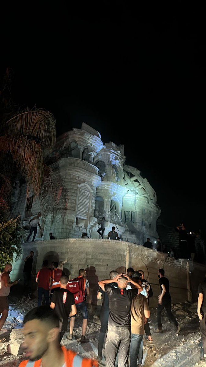 Chaos Unleashed: Iranian Missile Strikes Haifa Suburb, Security Concerns Skyrocket!