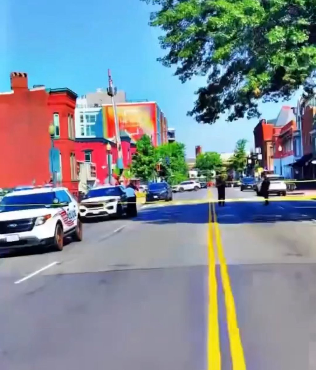 DC Officer Stabbed in Head While Stopping Shoplifter!