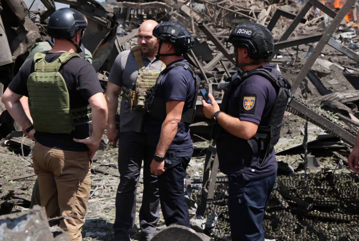 Dnipro Devastation: 7 Dead, 70 Wounded in Shocking Attack!