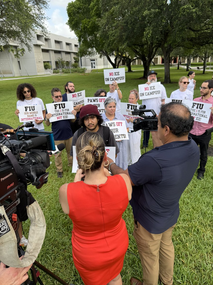 FIU Faculty and Students Protest: Campus Police's ICE Ties Exposed!