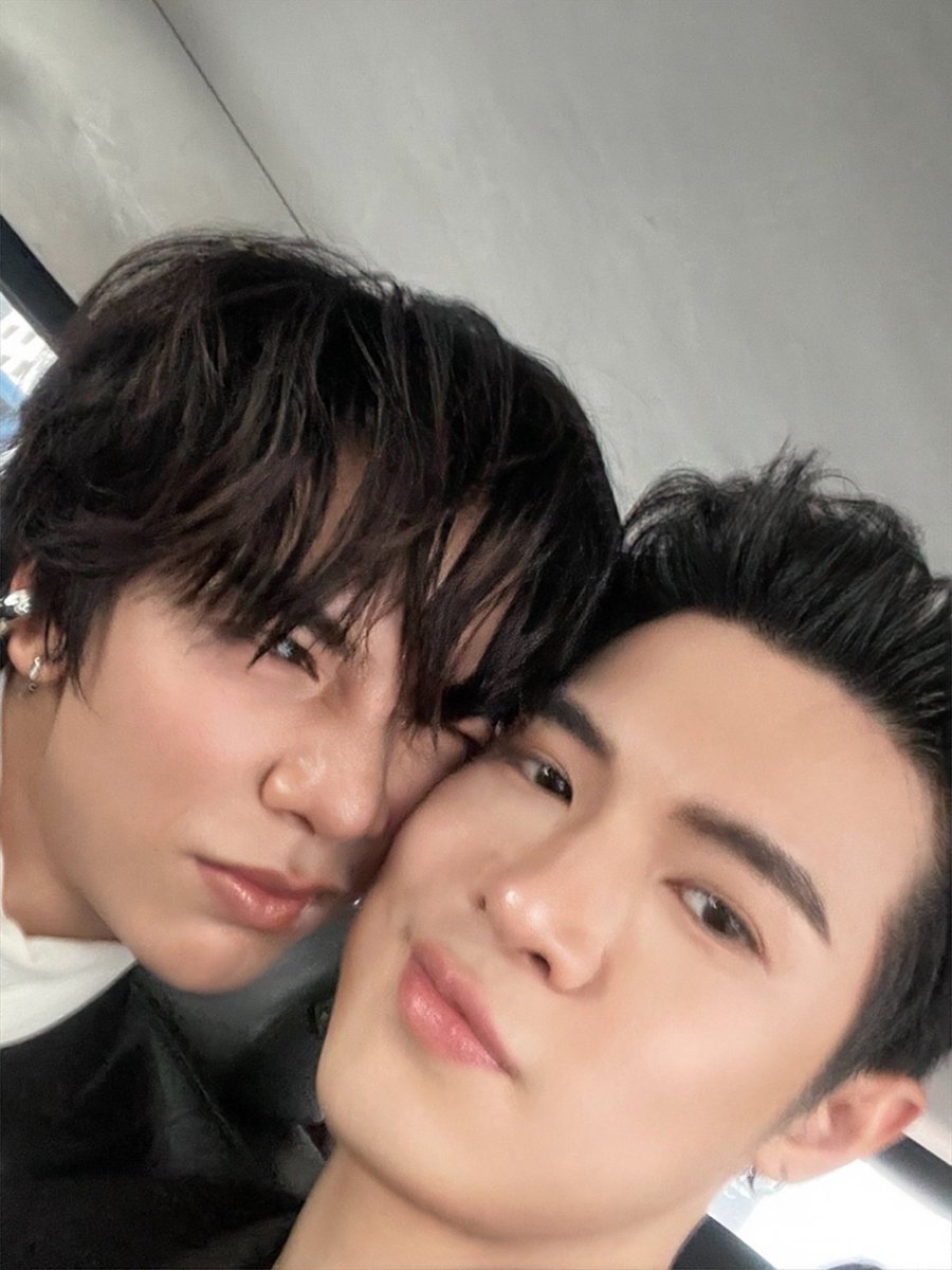 Fandom Crumbles: PATCHANON TANATAT & DIMOO in Shocking Car Drama!