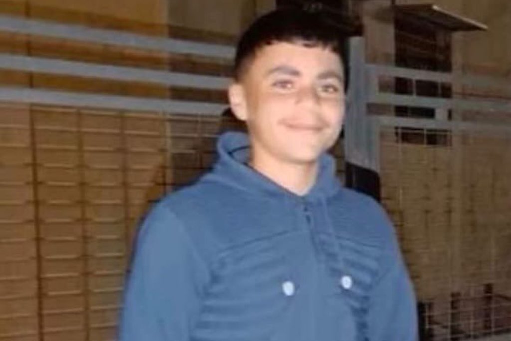 Israeli Forces Kill 14-Year-Old Palestinian, Body Confiscated!