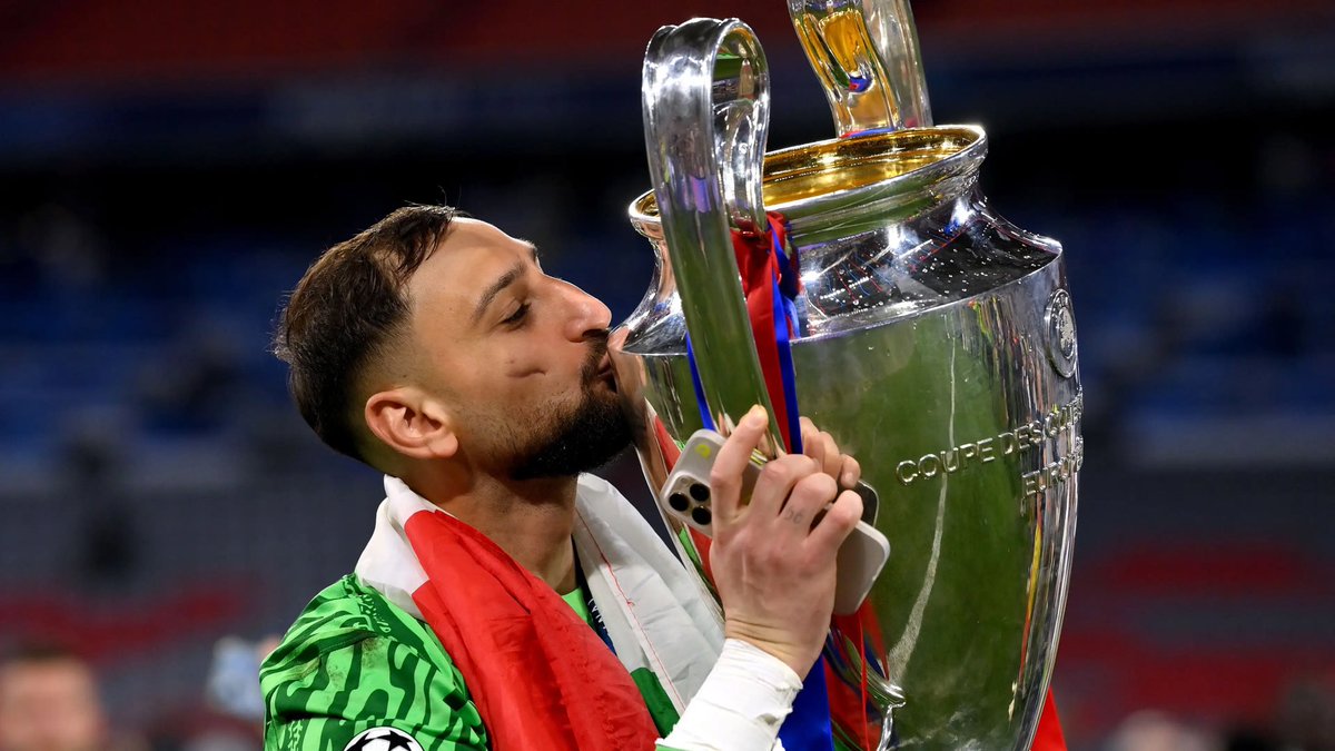 Manchester Rivals Clash: Donnarumma's Shocking England Desire!